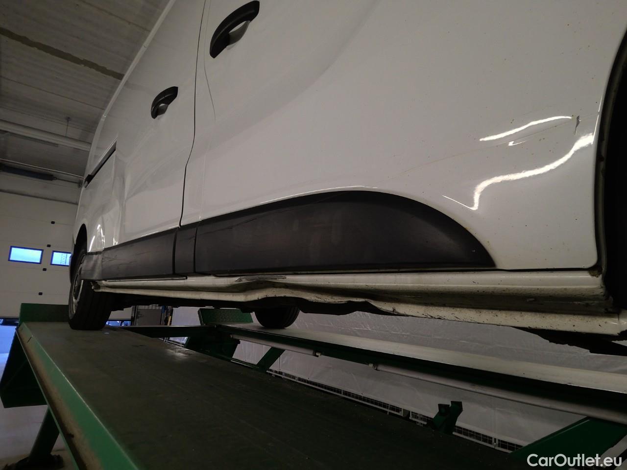 Renault  Trafic  dCi 125 L2H1 M CV #6