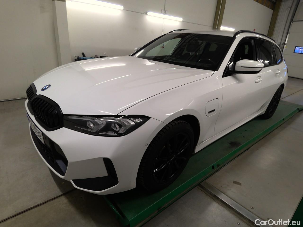 Bmw  Serie 3 330e xDrive Touring Aut #1