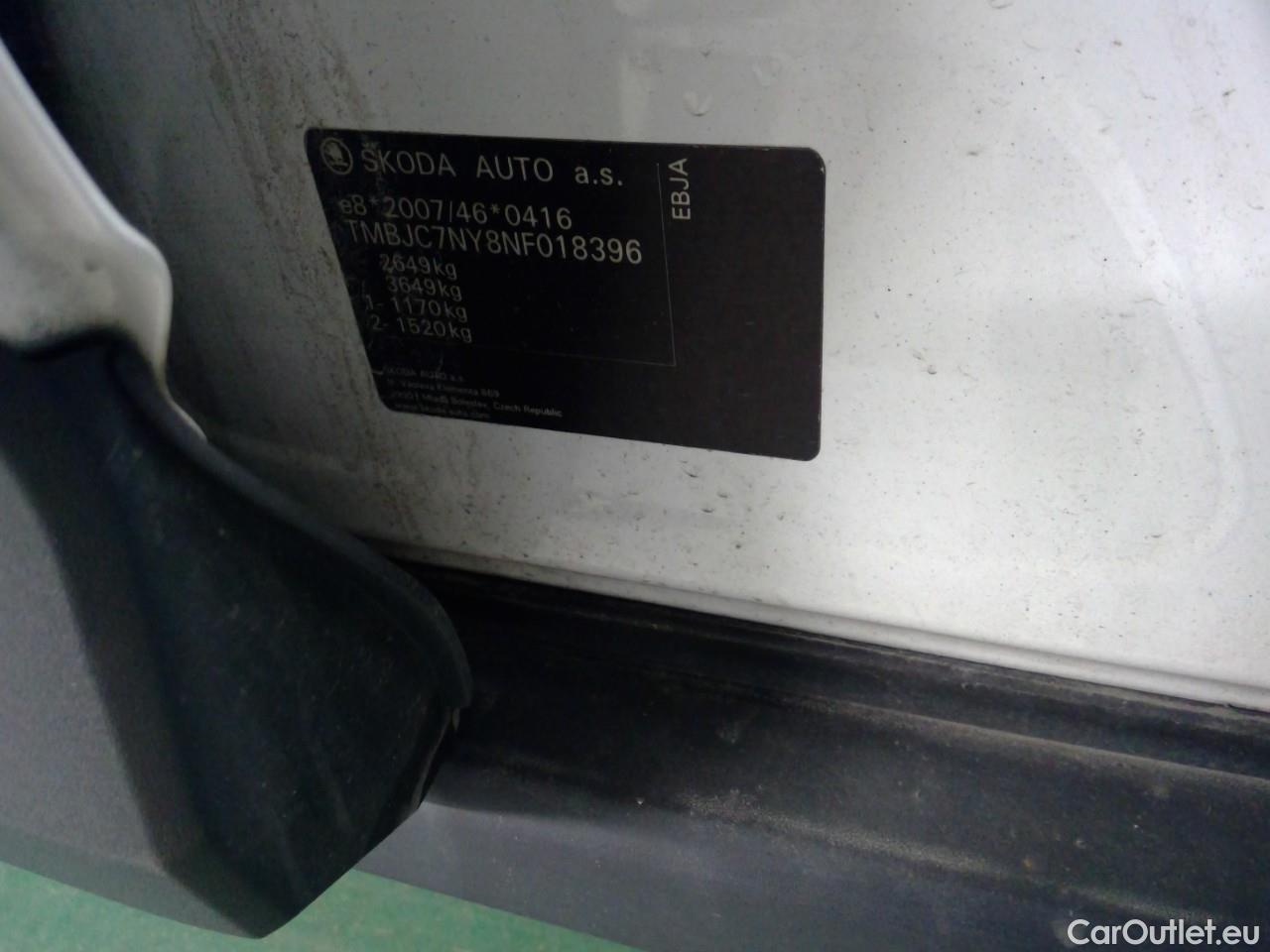 Skoda  ENYAQ  iV80 5d #17