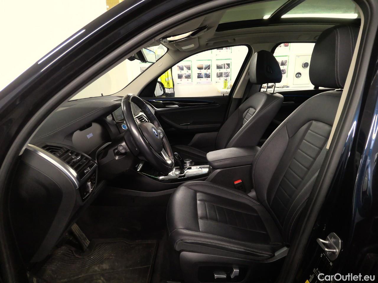 Bmw  iX3  80kWh Charged Aut #5