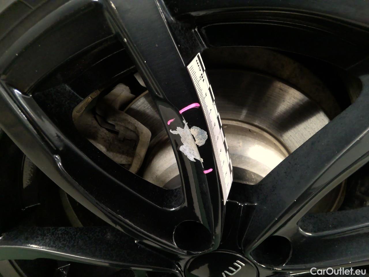 Bmw  Serie 3 330e xDrive Touring Aut #23