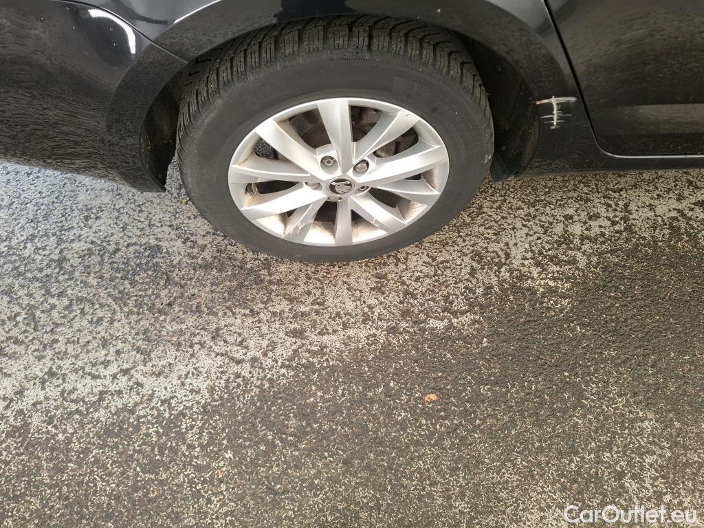 Skoda  Octavia  Break Business 2.0 TDI 150CV BVA7 E6dT #24