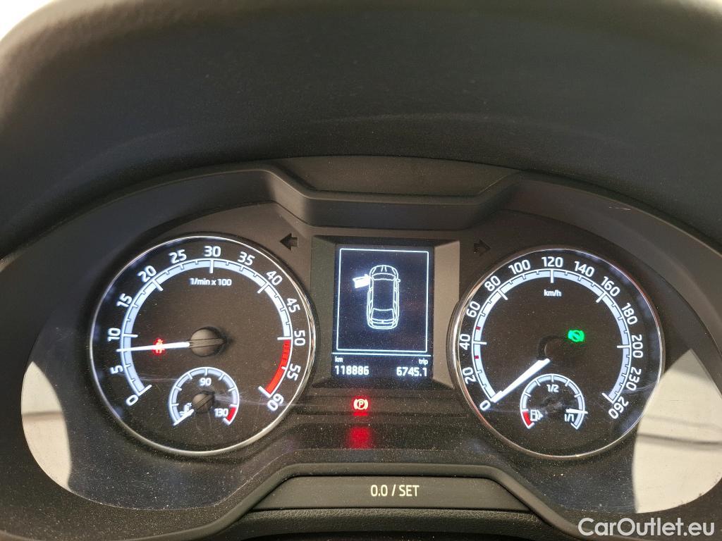 Skoda  Octavia  Break Business 2.0 TDI 150CV BVA7 E6dT #6