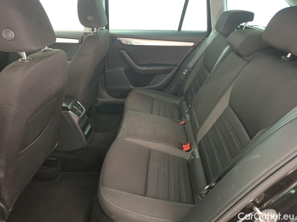Skoda  Octavia  Break Business 2.0 TDI 150CV BVA7 E6dT #9