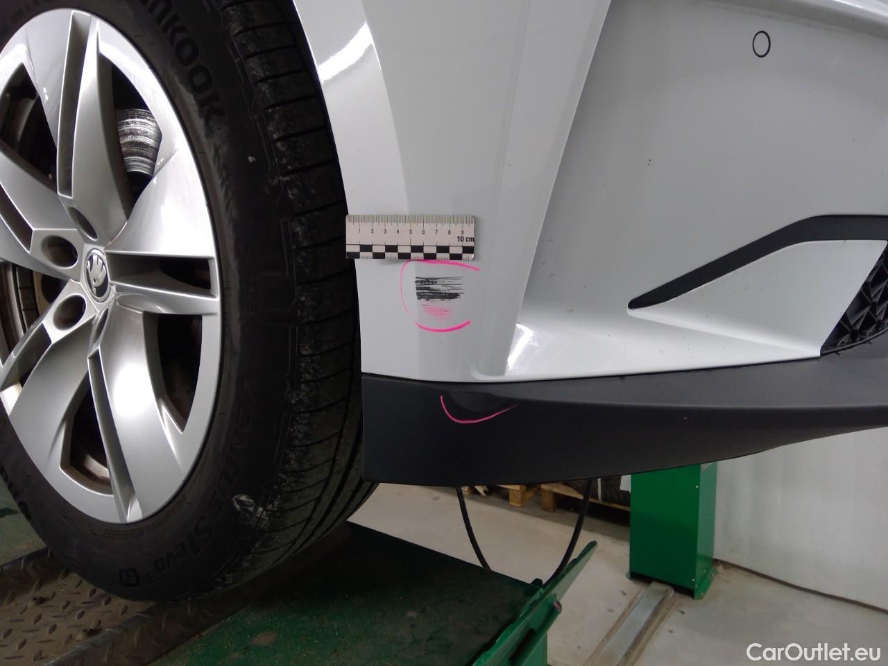 Skoda  ENYAQ  iV80 5d #4