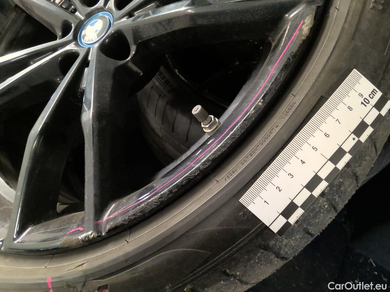 Bmw  Serie 3 330e xDrive Touring Aut #10