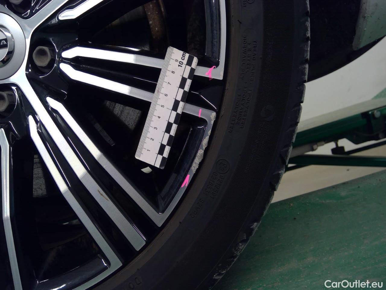 Volvo  V60  T6 AWD Inscript.Exp.Aut #17