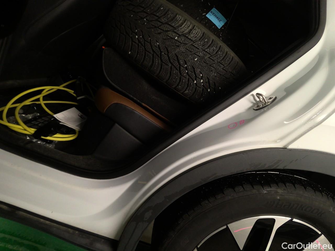 Volkswagen  ID.4  EV 77kWh Business #3