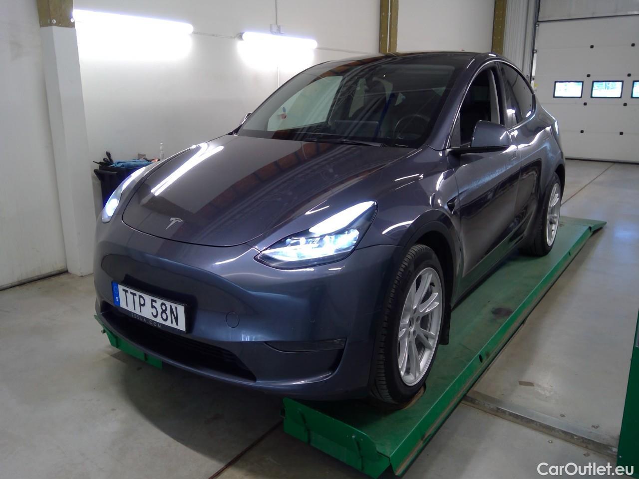 Tesla  Model Y  75kWh Long-Range AWD #2