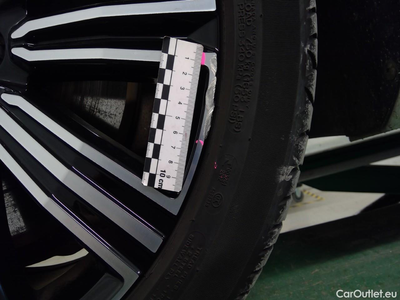 Volvo  V60  T6 AWD Inscript.Exp.Aut #7