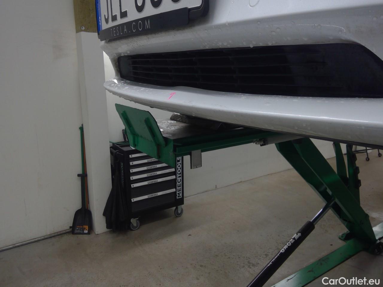 Tesla  Model 3  75kWh Long-Range #7