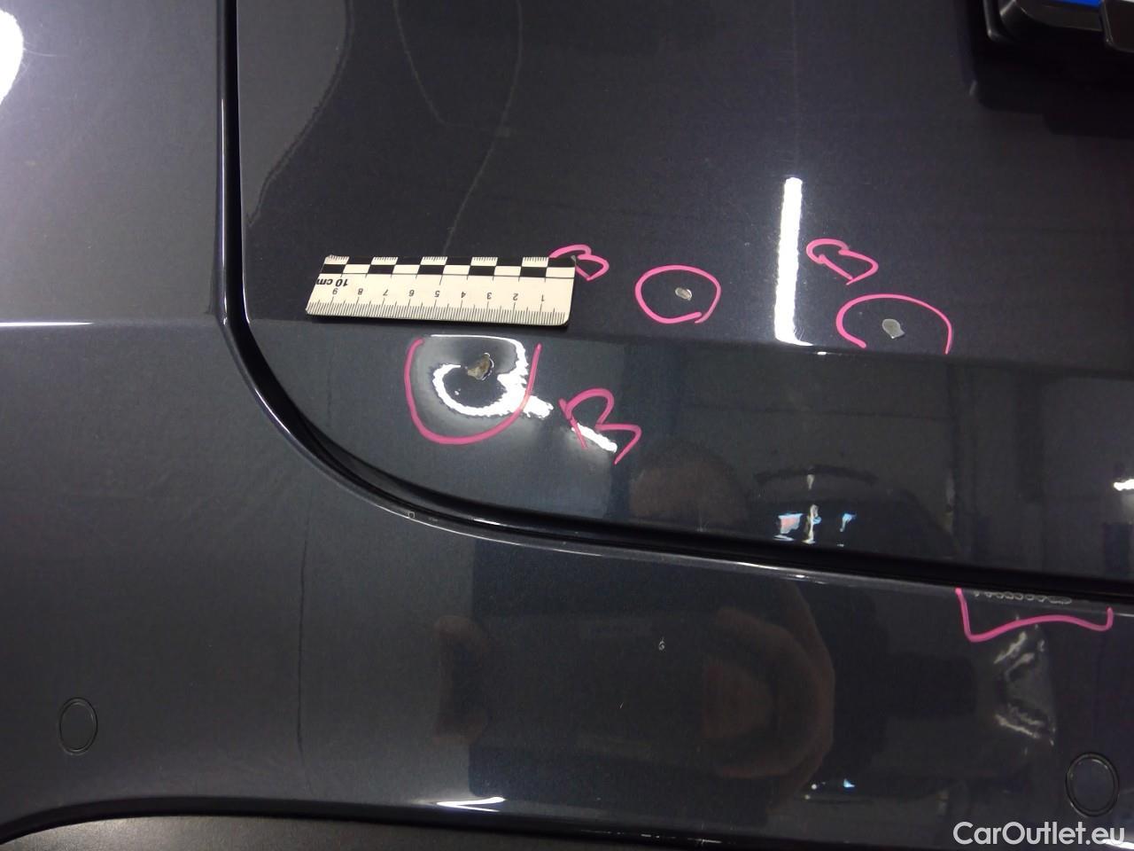 Tesla  Model Y  75kWh Long-Range AWD #36