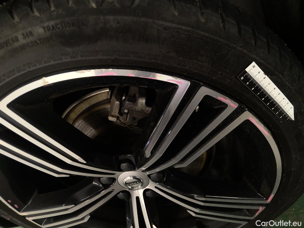 Volvo  V60  T6 AWD Inscript.Rechar.Aut #20