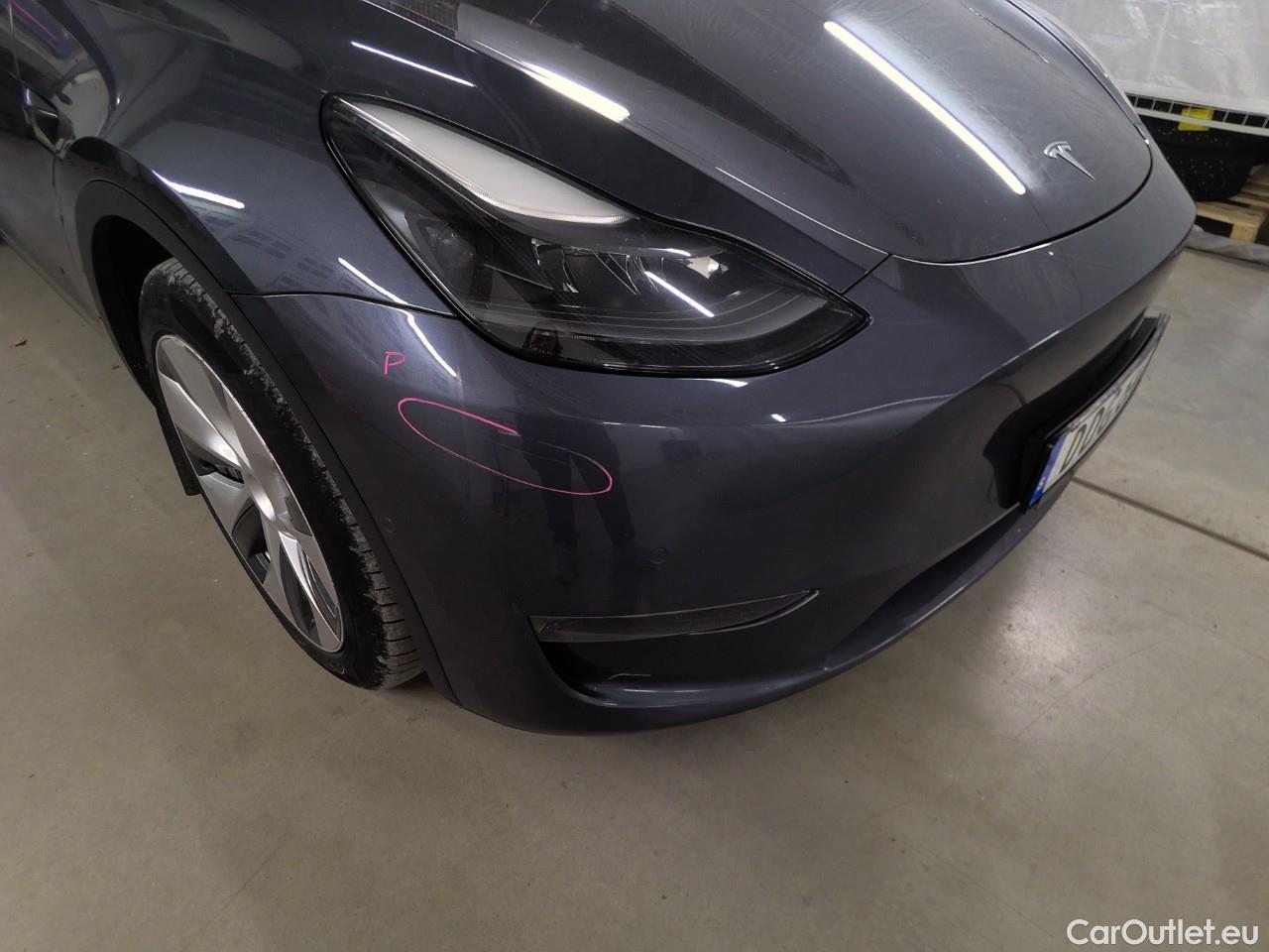 Tesla  Model Y  75kWh Long-Range AWD #30