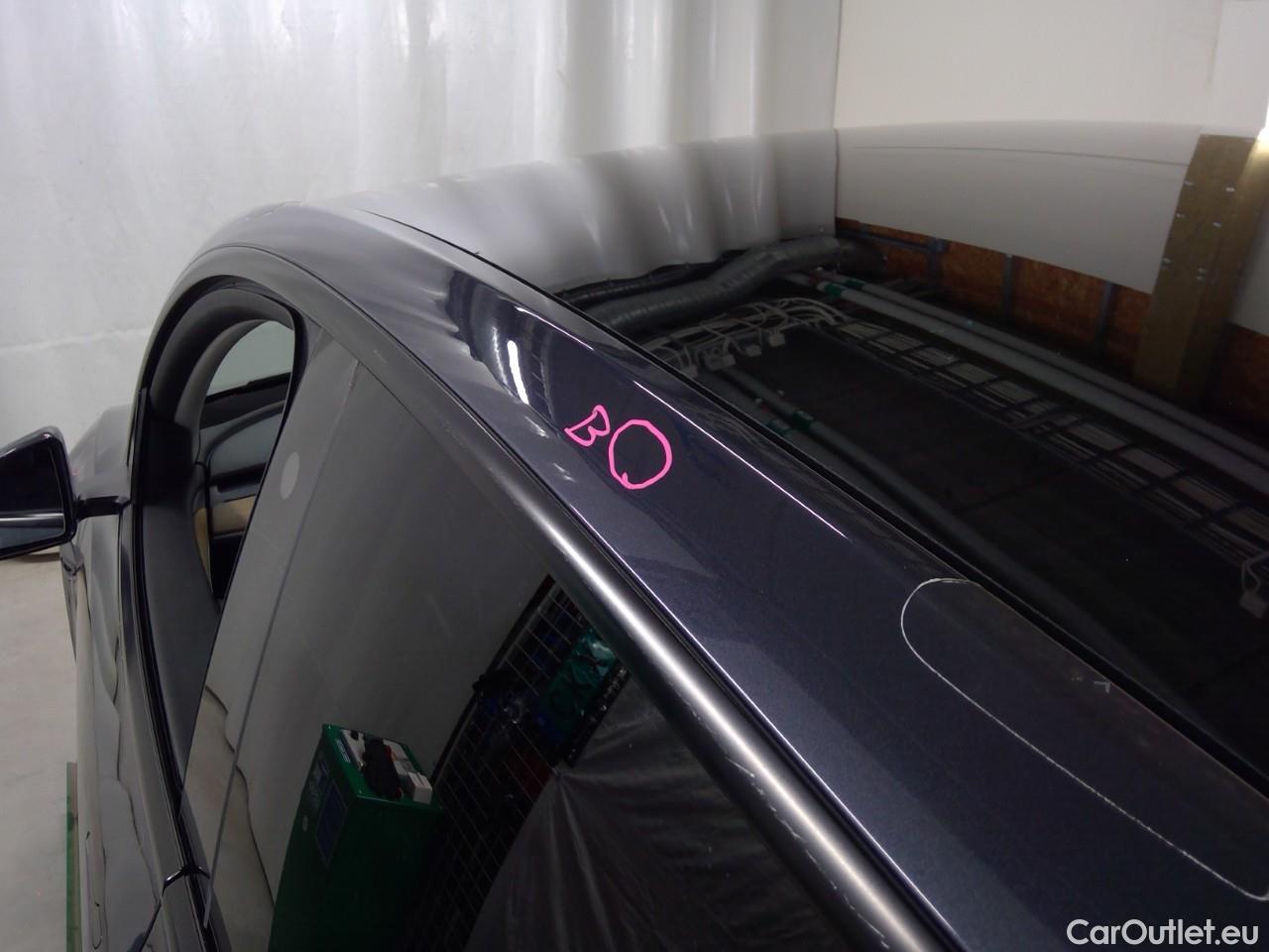 Tesla  Model Y  75kWh Long-Range AWD #57