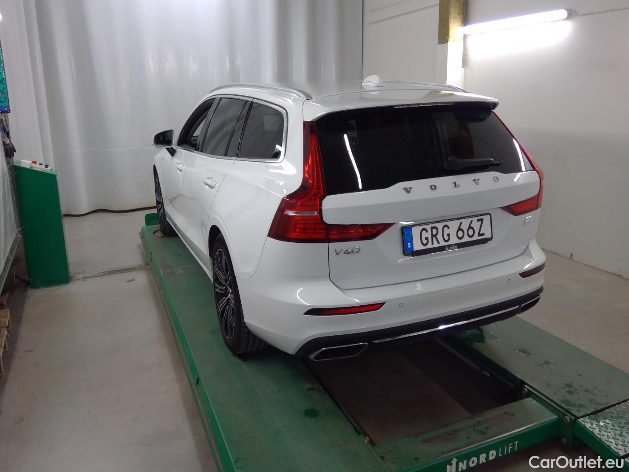 Volvo  V60  T6 AWD Inscript.Exp.Aut #4