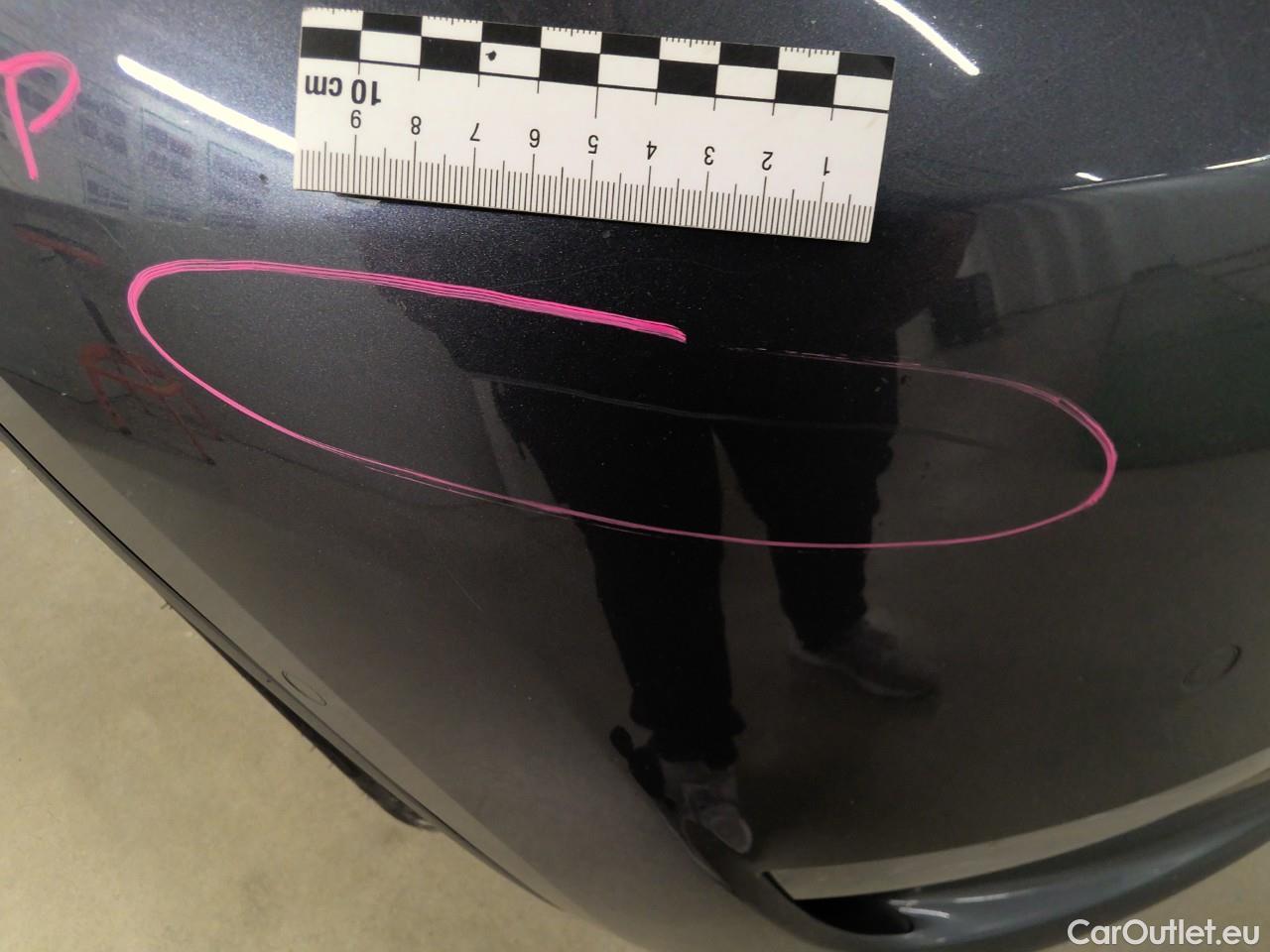 Tesla  Model Y  75kWh Long-Range AWD #31