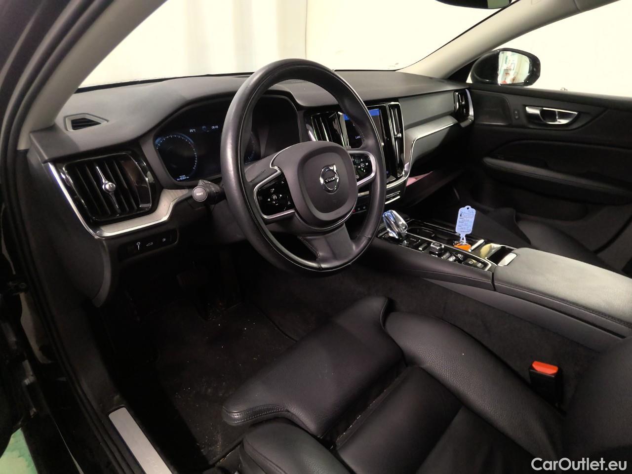 Volvo  V60  T6 AWD Inscript.Rechar.Aut #7