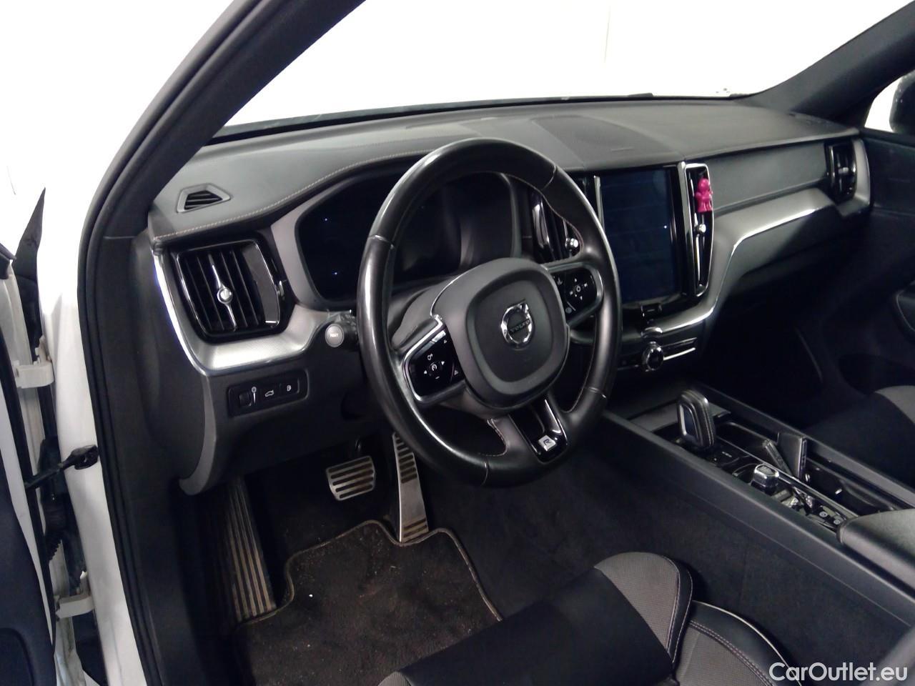 Volvo  XC60  T8 390 4WD R-Design Aut. #5