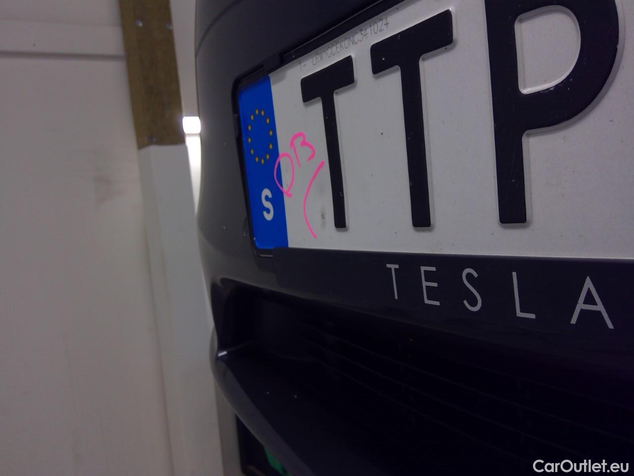 Tesla  Model Y  75kWh Long-Range AWD #20