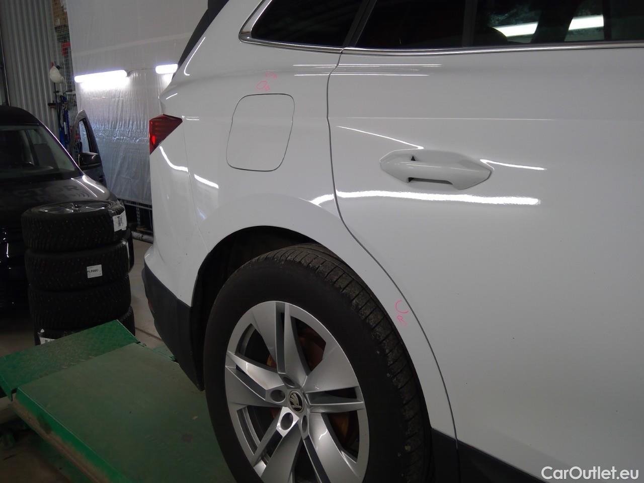 Skoda  ENYAQ  iV80 5d #7