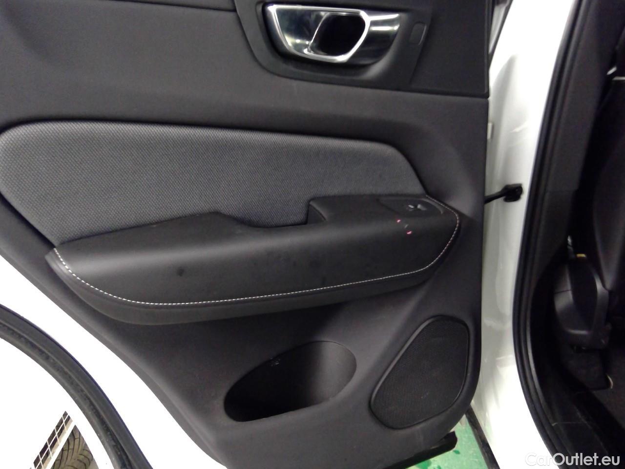 Volvo  XC60  T8 390 4WD R-Design Aut. #14