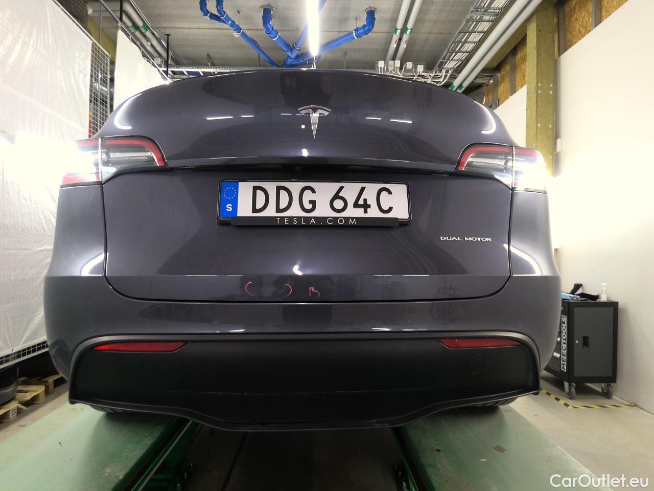 Tesla  Model Y  75kWh Long-Range AWD #20