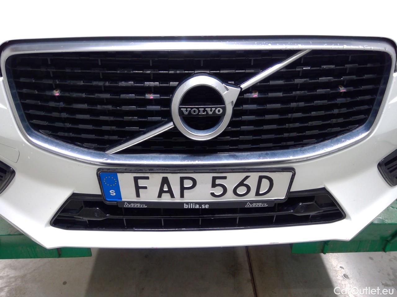 Volvo  XC60  T8 390 4WD R-Design Aut. #18