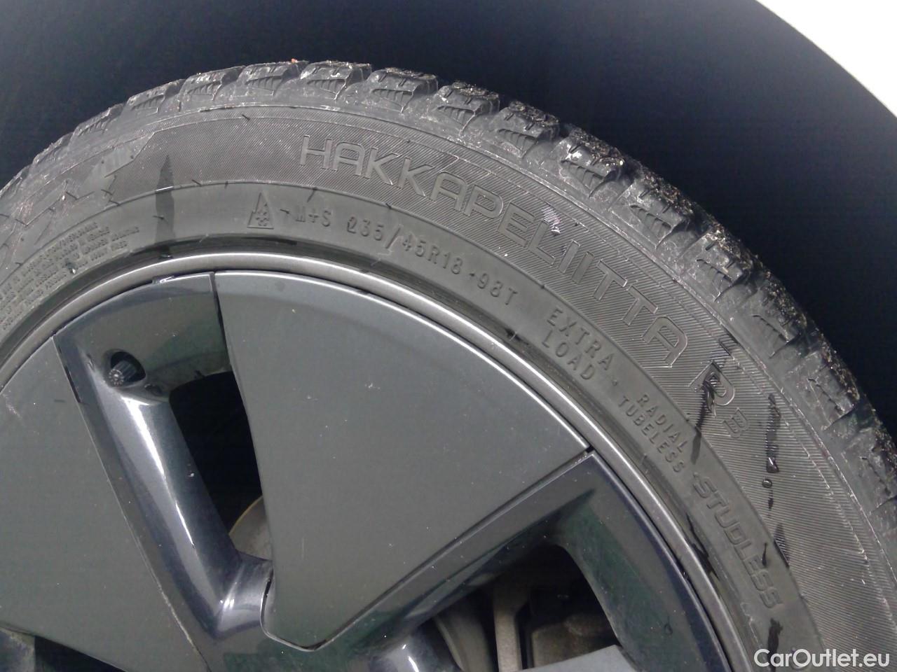 Tesla  Model 3  75kWh Long-Range #16