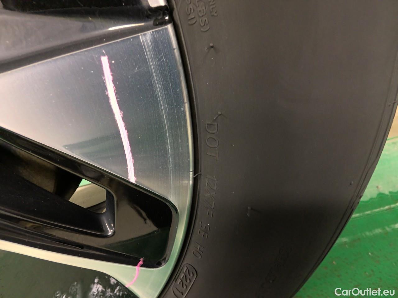 Volkswagen  ID.4  EV 77kWh Business #5