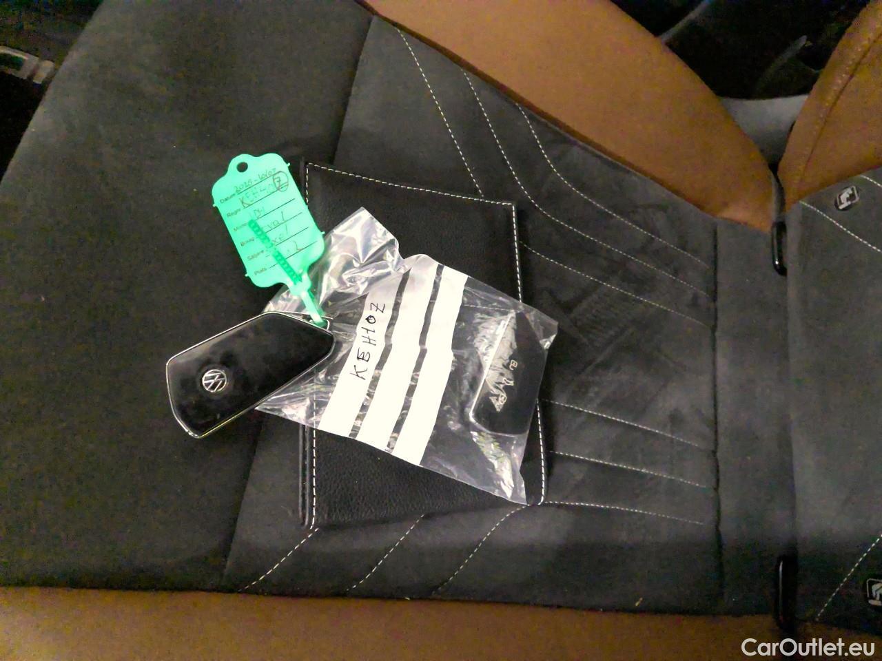 Volkswagen  ID.4  EV 77kWh Business #8