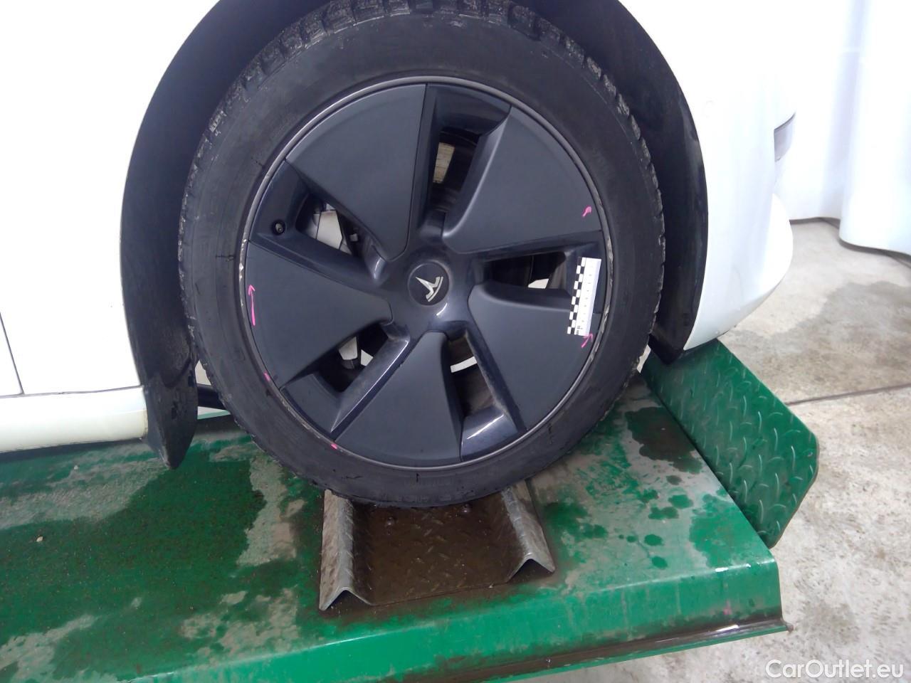 Tesla  Model 3  75kWh Long-Range #22