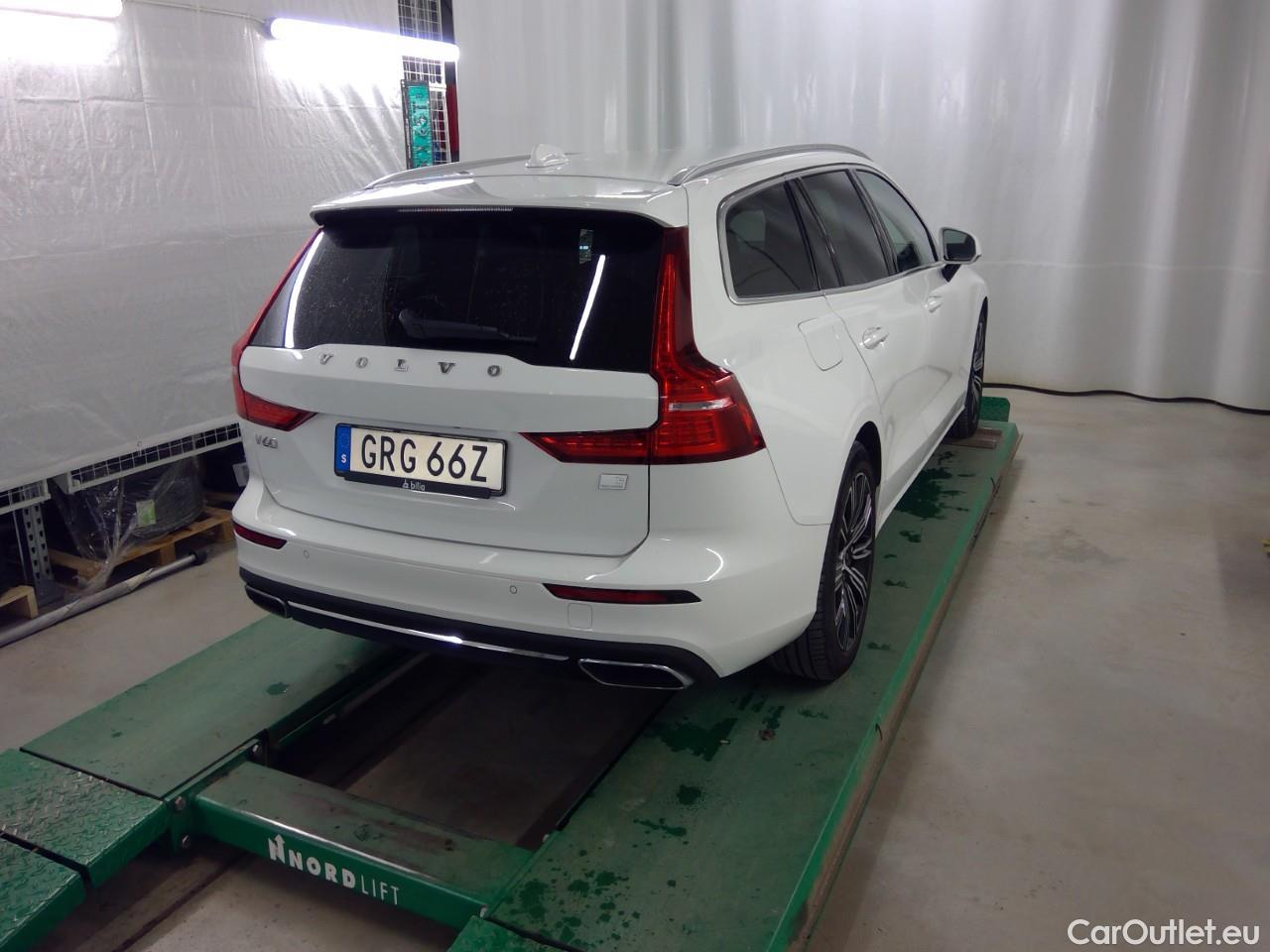 Volvo  V60  T6 AWD Inscript.Exp.Aut #3