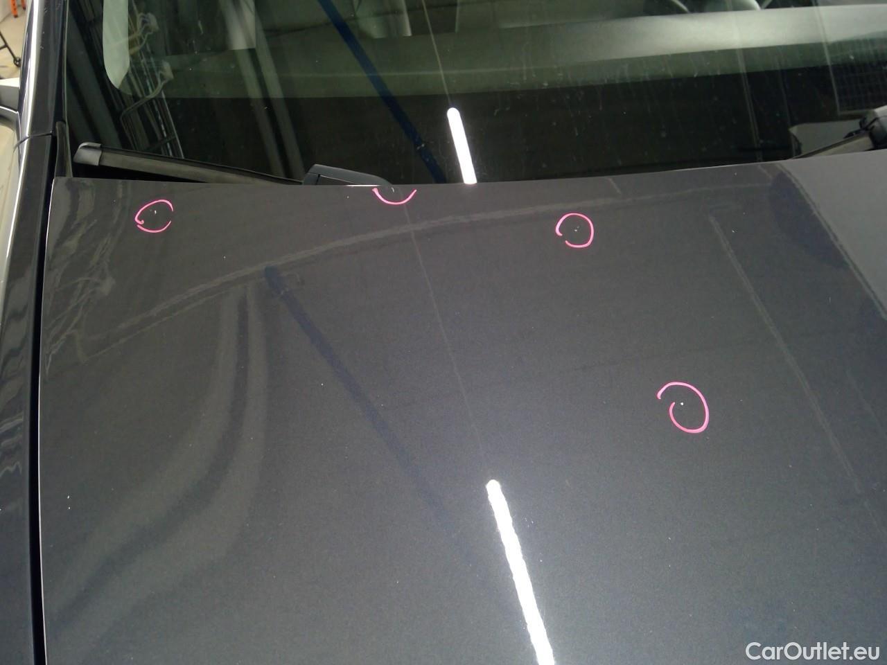 Tesla  Model Y  75kWh Long-Range AWD #52