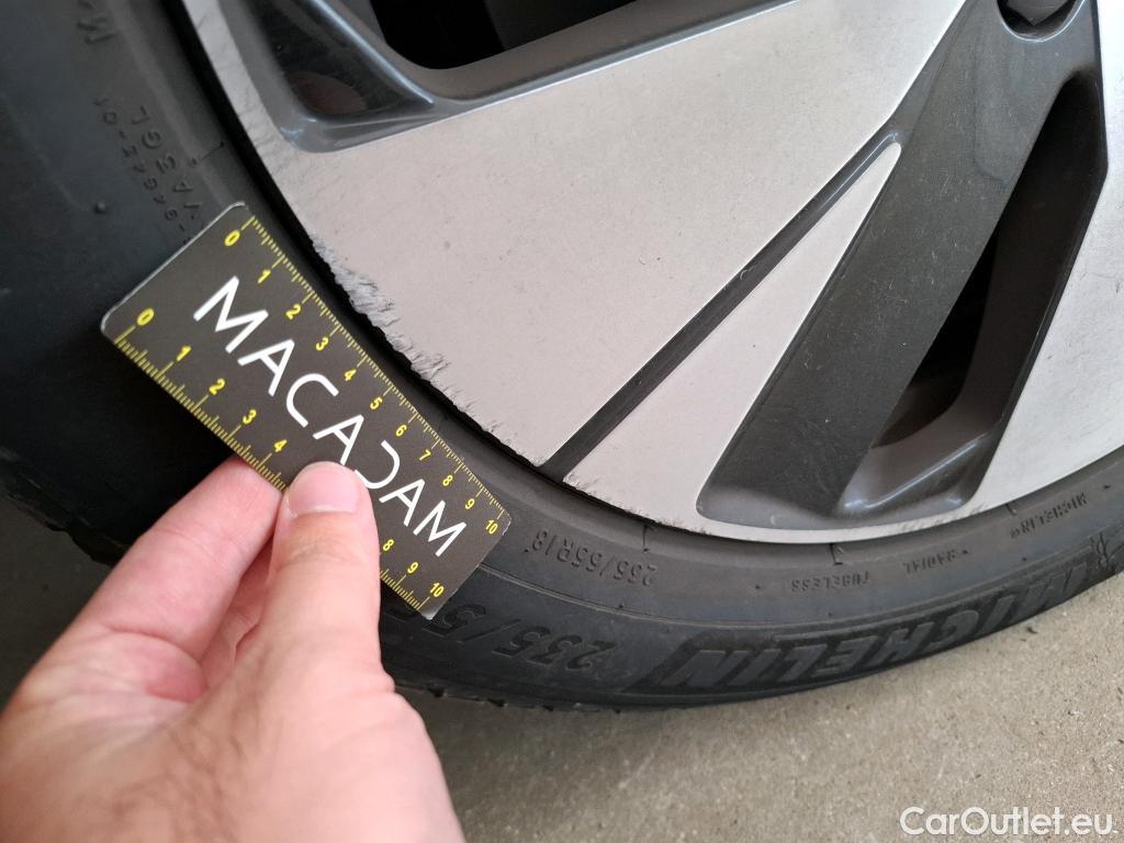 Volvo  XC 40 VOLVO XC40 / 2022 / 5P / SUV Recharge T5 262 DCT7 Start #5