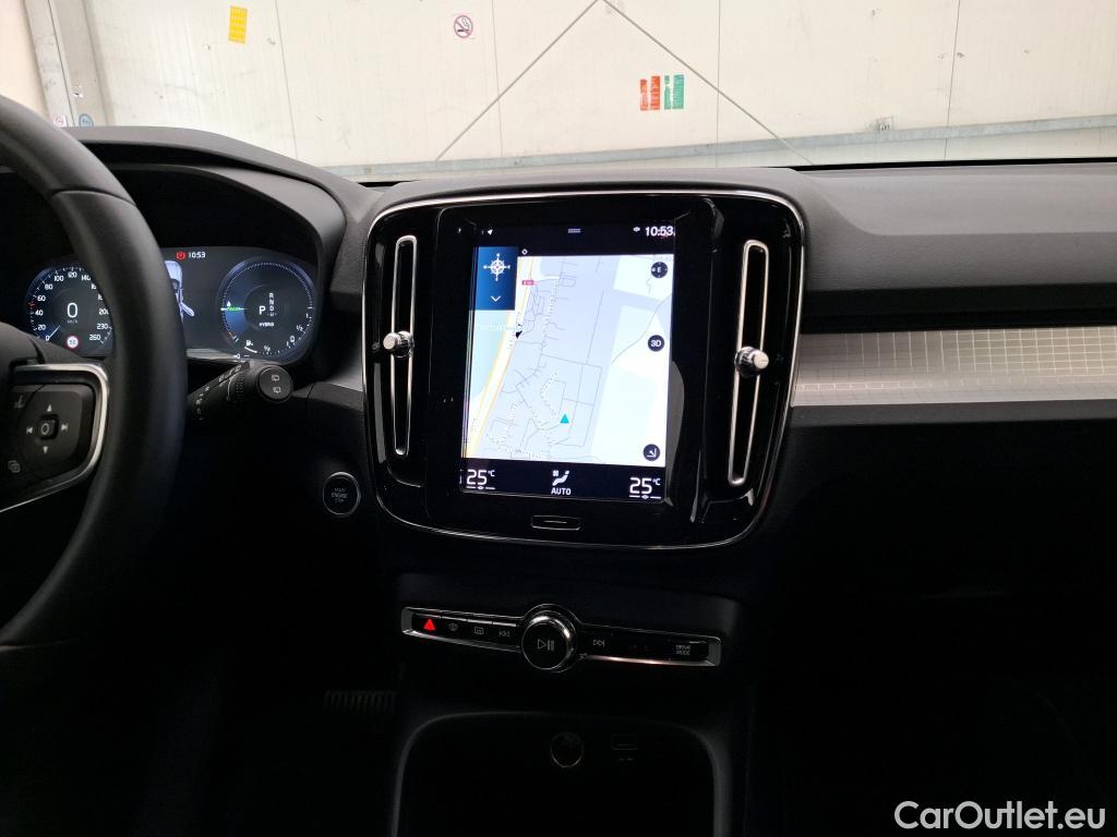 Volvo  XC 40 VOLVO XC40 / 2022 / 5P / SUV Recharge T5 262 DCT7 Start #10