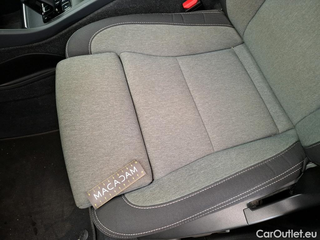 Volvo  XC 40 VOLVO XC40 / 2022 / 5P / SUV Recharge T5 262 DCT7 Start #15