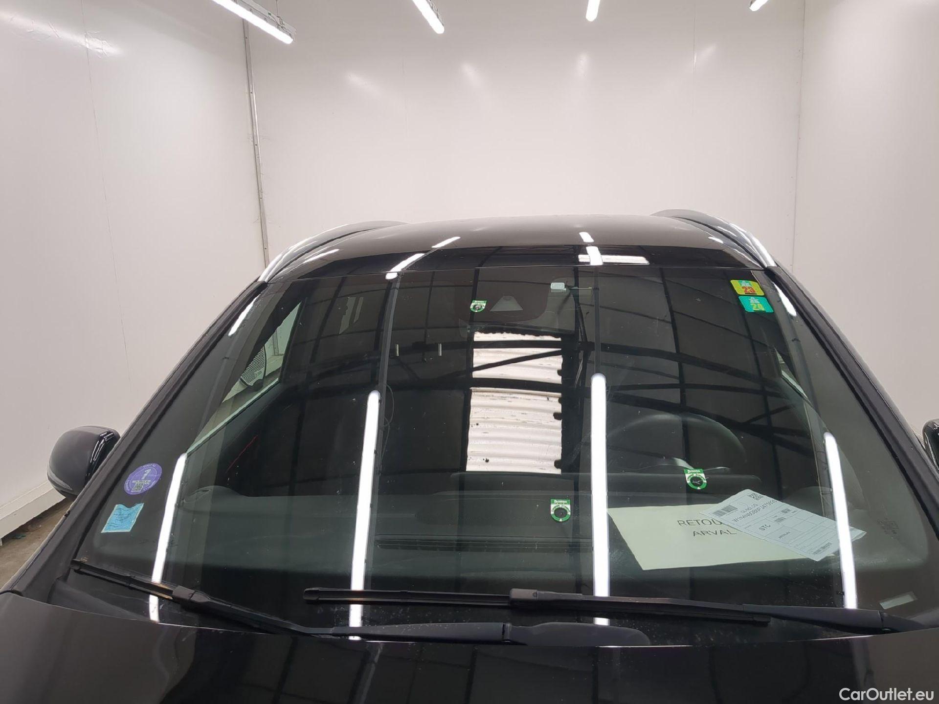  Mercedes  GLA MERCEDES-BENZ  / 2020 / 5P / SUV  250 e AMG LINE DCT #8