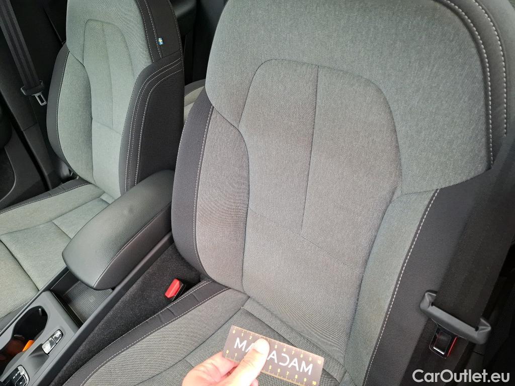 Volvo  XC 40 VOLVO XC40 / 2022 / 5P / SUV Recharge T5 262 DCT7 Start #16