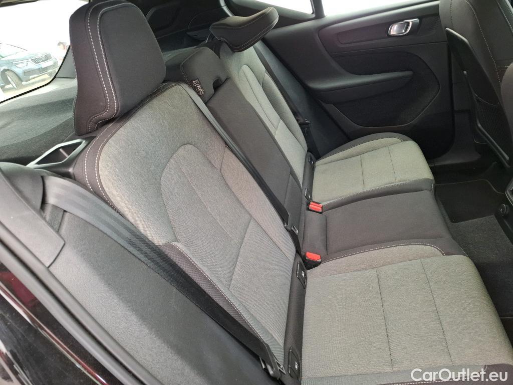 Volvo  XC 40 VOLVO XC40 / 2022 / 5P / SUV Recharge T5 262 DCT7 Start #9