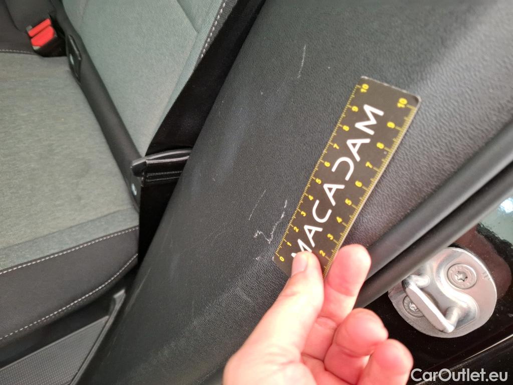 Volvo  XC 40 VOLVO XC40 / 2022 / 5P / SUV Recharge T5 262 DCT7 Start #9