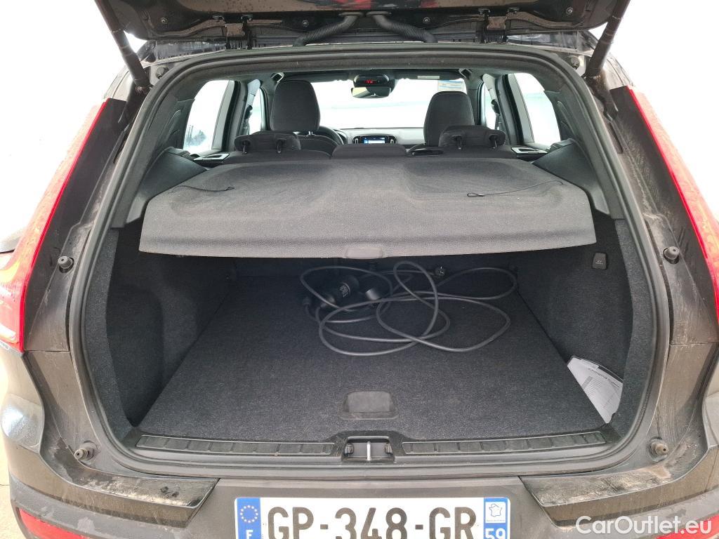 Volvo  XC 40 VOLVO XC40 / 2022 / 5P / SUV Recharge T5 262 DCT7 Start #8