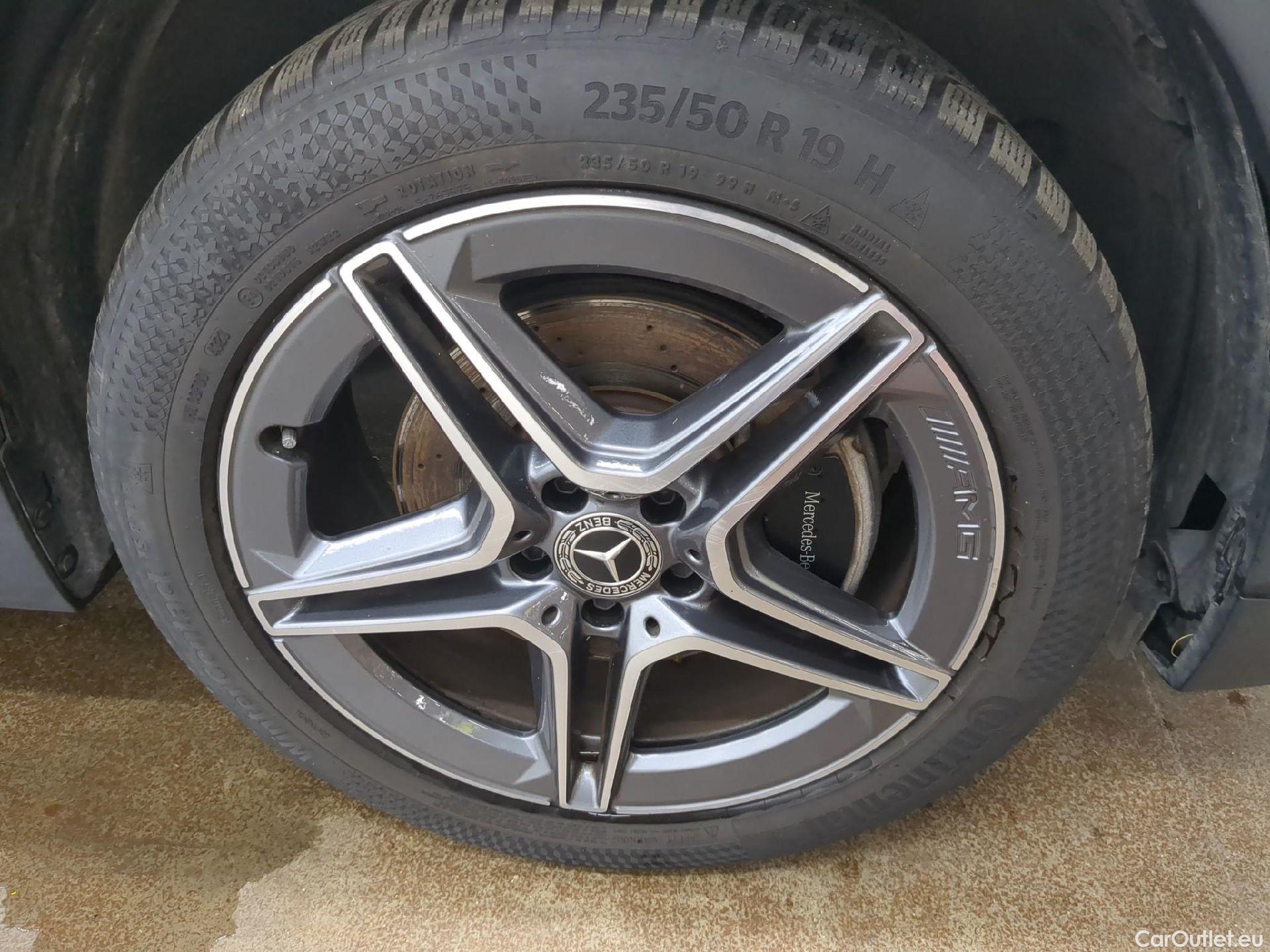  Mercedes  GLA MERCEDES-BENZ  / 2020 / 5P / SUV  250 e AMG LINE DCT #4