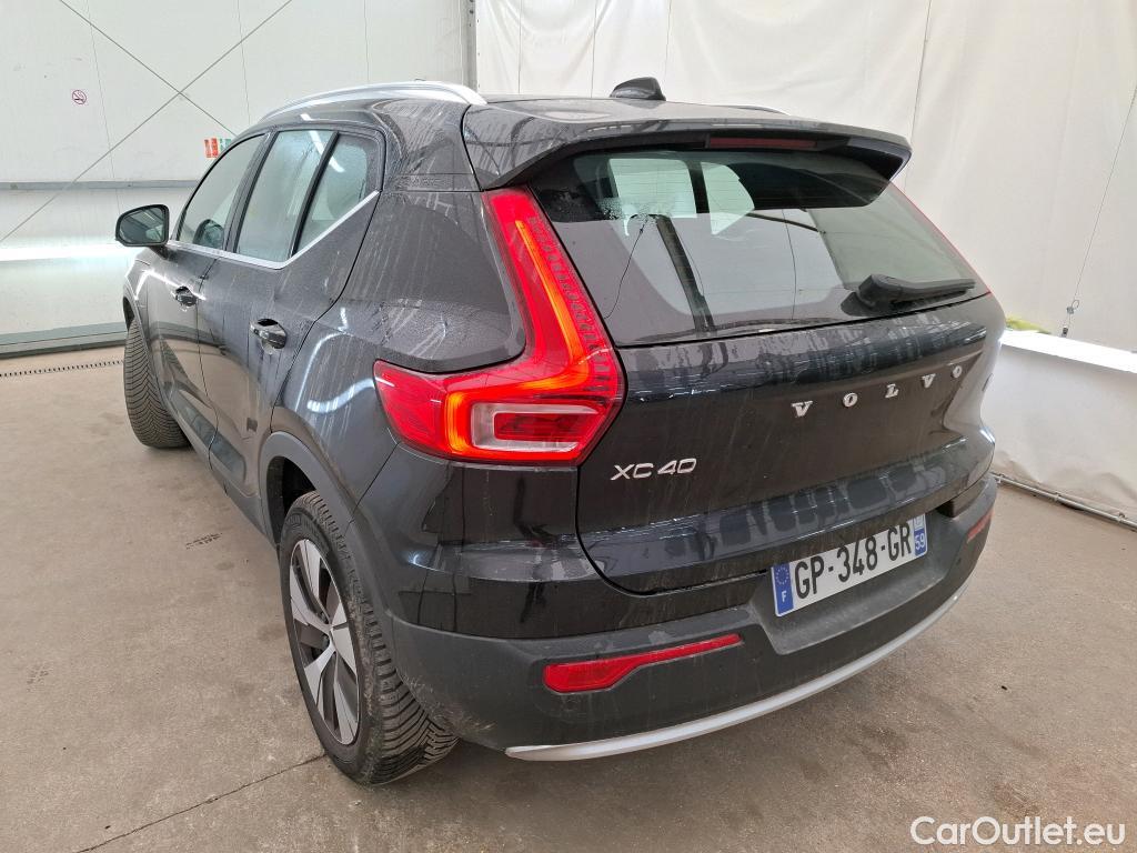 Volvo  XC 40 VOLVO XC40 / 2022 / 5P / SUV Recharge T5 262 DCT7 Start #2