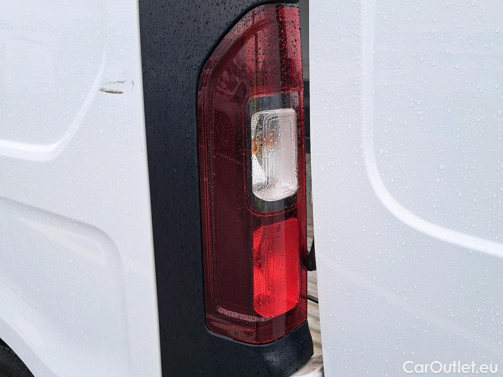  Nissan  NV300 NISSAN  / 2016 / 4P / furgón 2.0dCi 88kW (120CV) L1H1 1T Optima #22