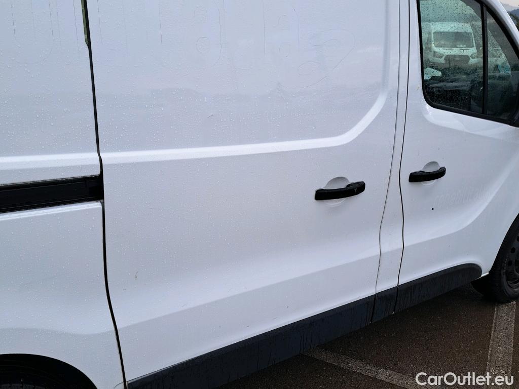  Nissan  NV300 NISSAN  / 2016 / 4P / furgón 2.0dCi 88kW (120CV) L1H1 1T Optima #19