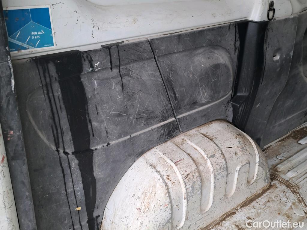  Nissan  NV300 NISSAN  / 2016 / 4P / furgón 2.0dCi 88kW (120CV) L1H1 1T Optima #36