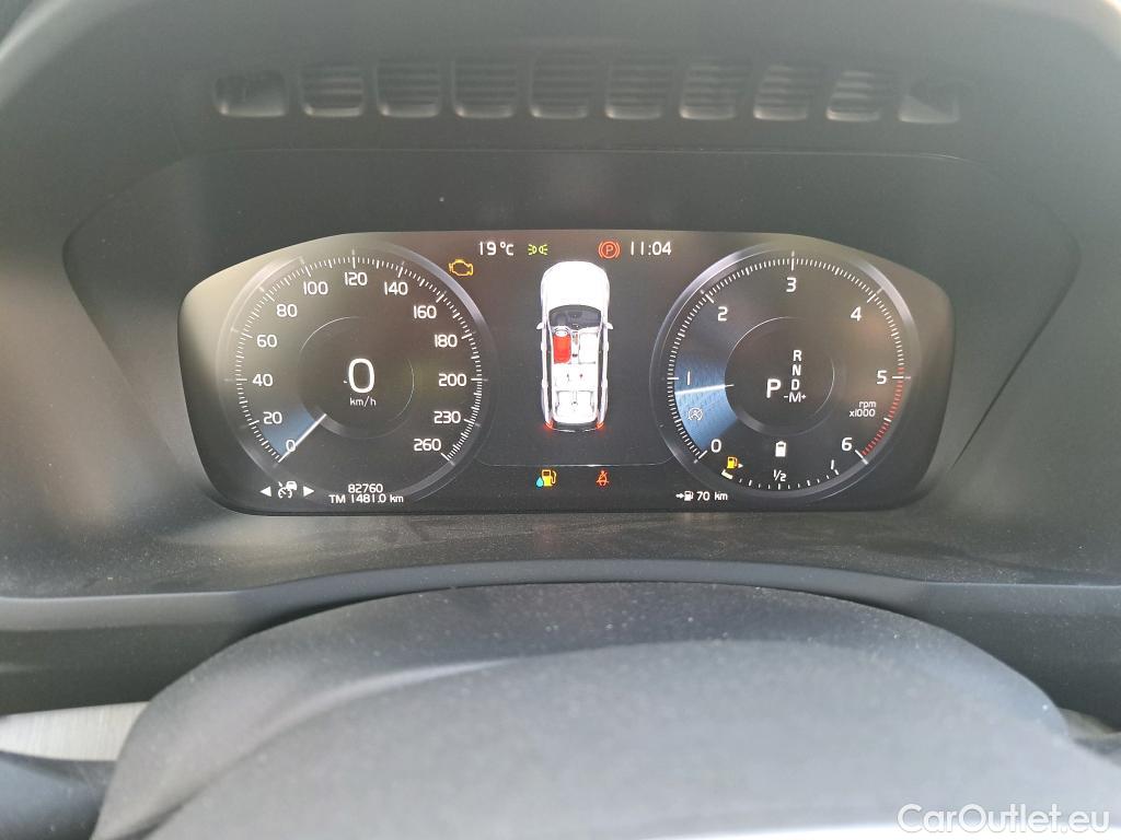 Volvo  XC90 VOLVO  / 2019 / 5P / todoterreno 2.0 B5 D AWD Momentum Pro Auto #4