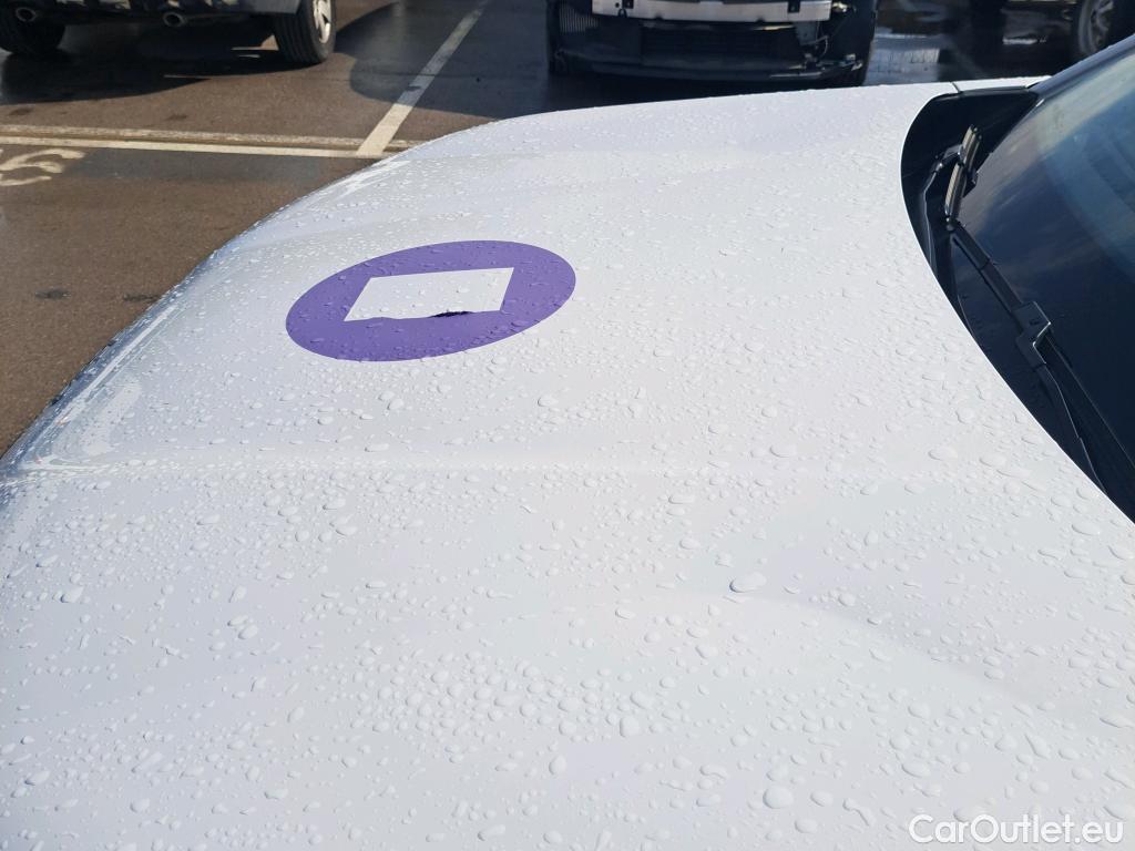  Peugeot  2008 PEUGEOT  / 2019 / 5P / todoterreno Active BlueHDI 81kW (110CV) #3