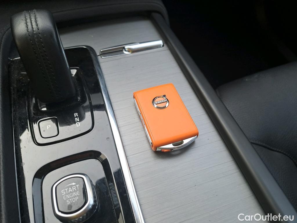 Volvo  XC90 VOLVO  / 2019 / 5P / todoterreno 2.0 B5 D AWD Momentum Pro Auto #1